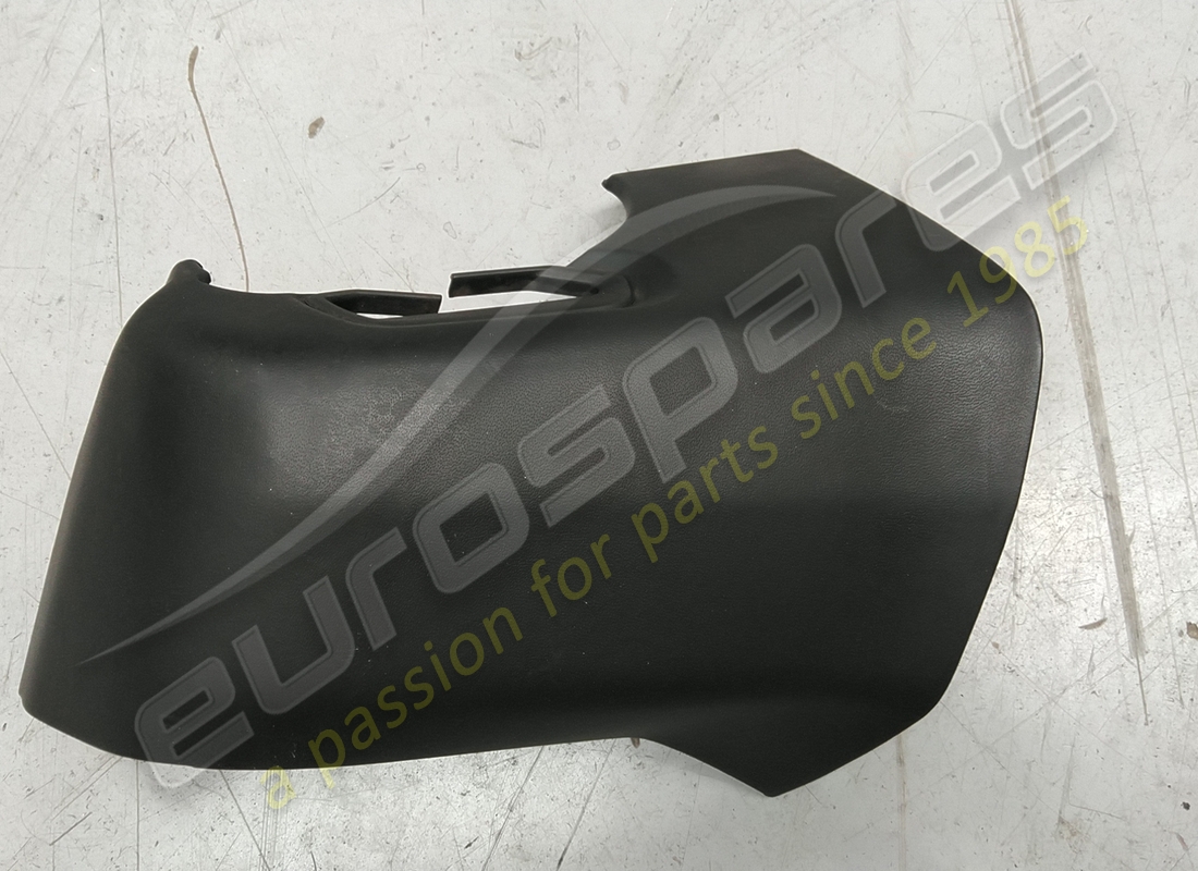 Ferrari RIVESTIMENTO PILASTRO CENTRALE SUPERIORE DESTRO DANNEGGIATO. NUMERO PARTE 88028100 (1)