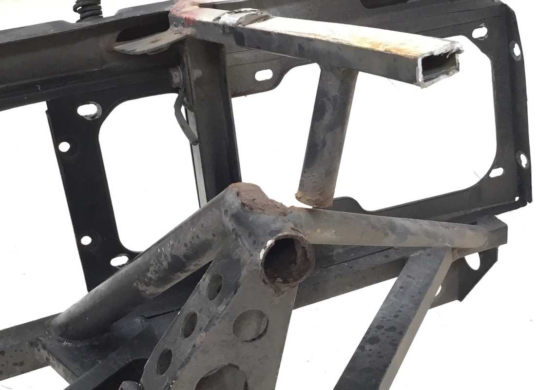 telaio posteriore eurospares ferrari 512 tr danneggiato. numero parte eap1373989 (4)