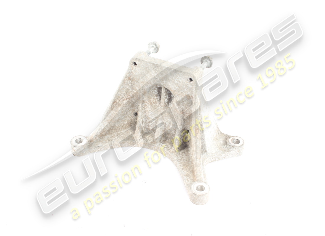 usato maserati supporto motore lato cambio. numero parte 670001542 (2)
