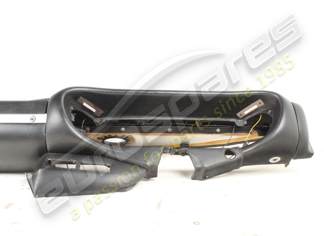 pannello cruscotto con guida a destra ferrari 308gt4 usato. numero parte 40333403 (2)