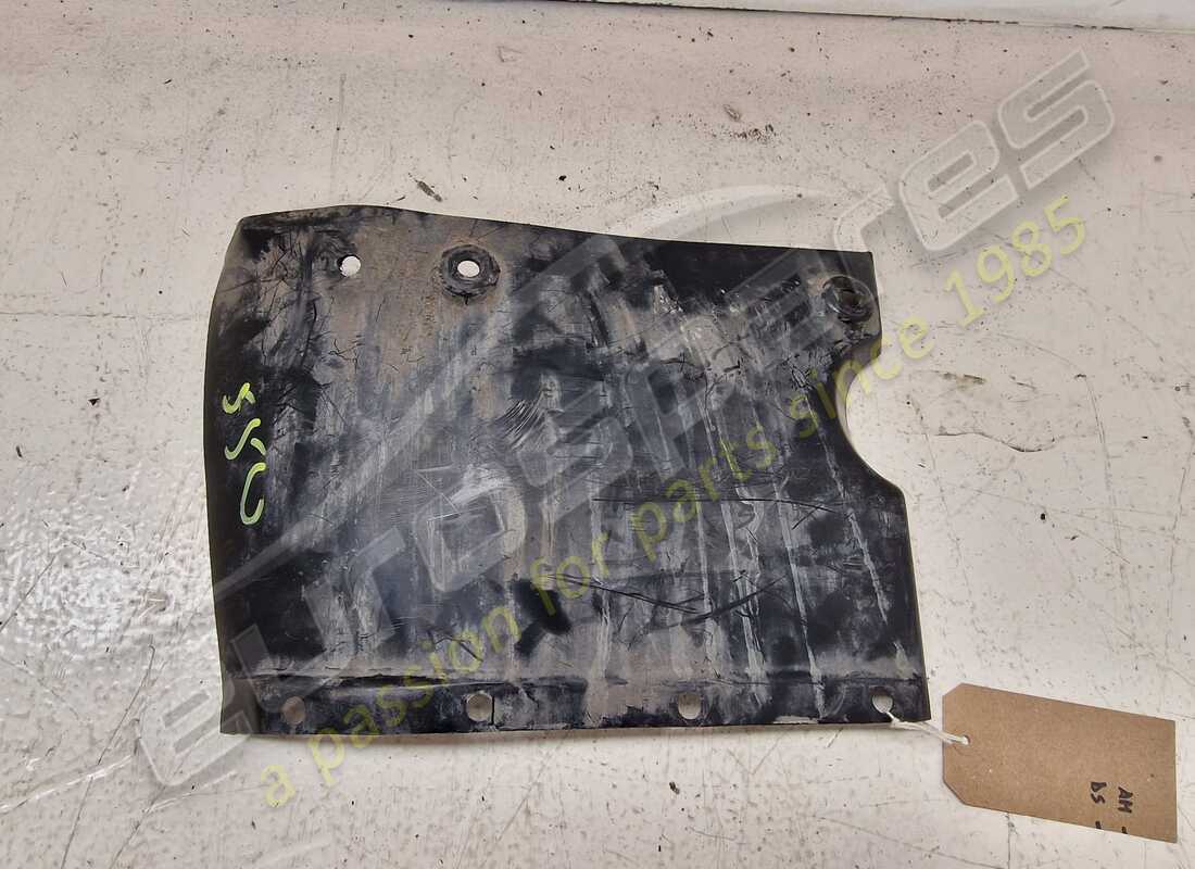 usato ferrari protezione ghiaia anteriore dx. numero parte 64902400 (2)