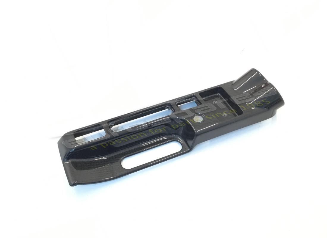 nuova maserati console superiore completa. codice articolo 68326200 (1)