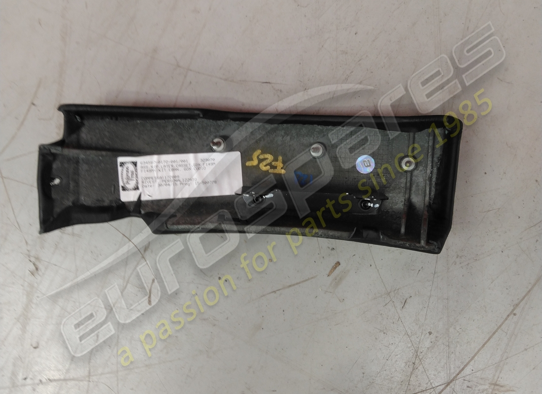 usato ferrari pannello estremità laterale dx. numero parte 87218200 (2)