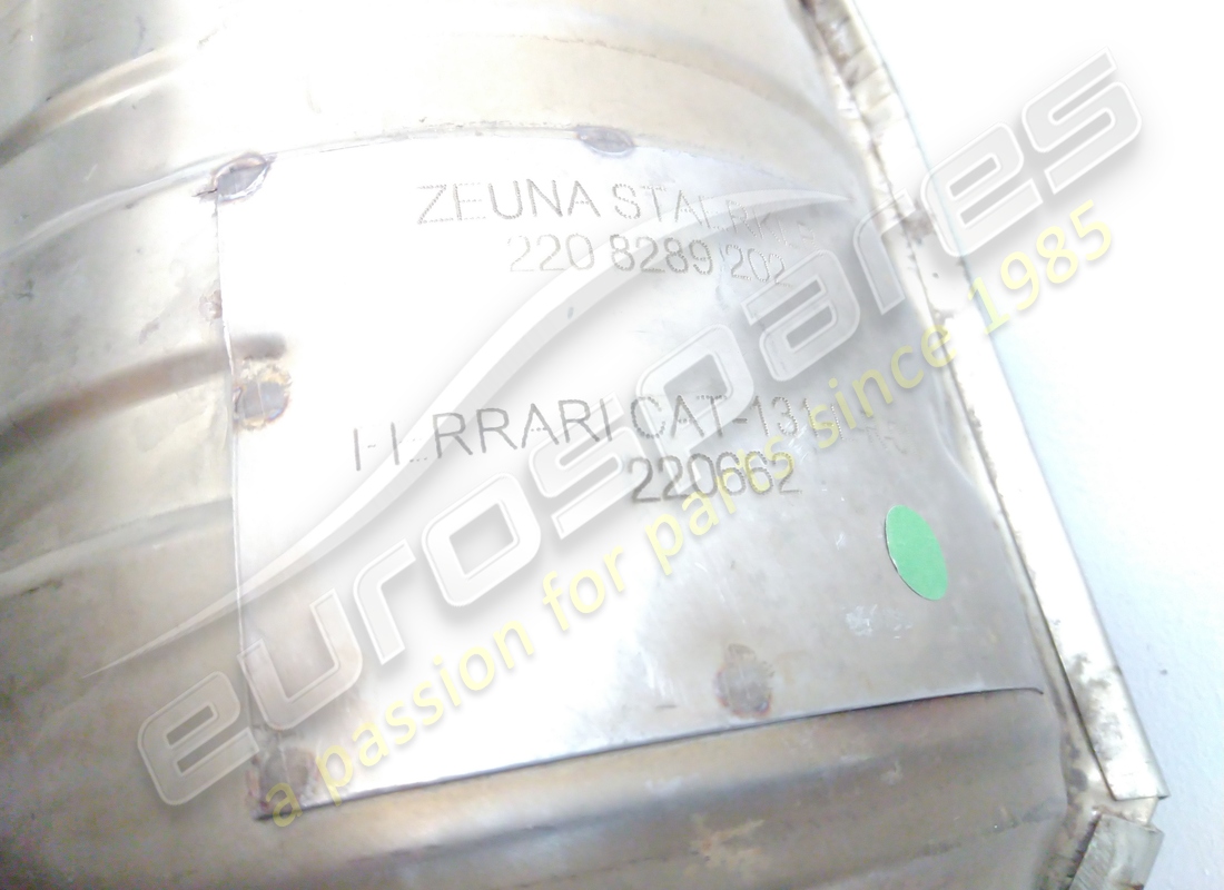 nuovo ferrari catalizzatore rh. numero parte 216241 (3)