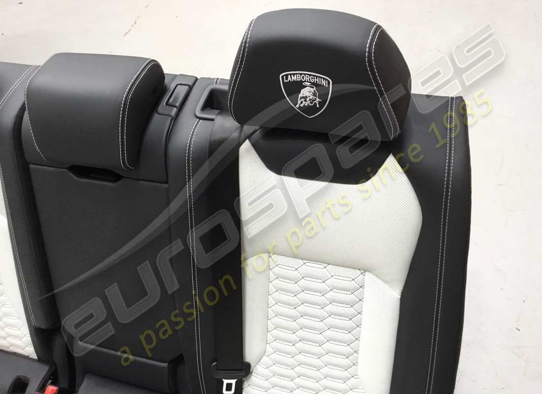 set di sedili completo usato eurospares urus. numero parte eap1227394 (15)