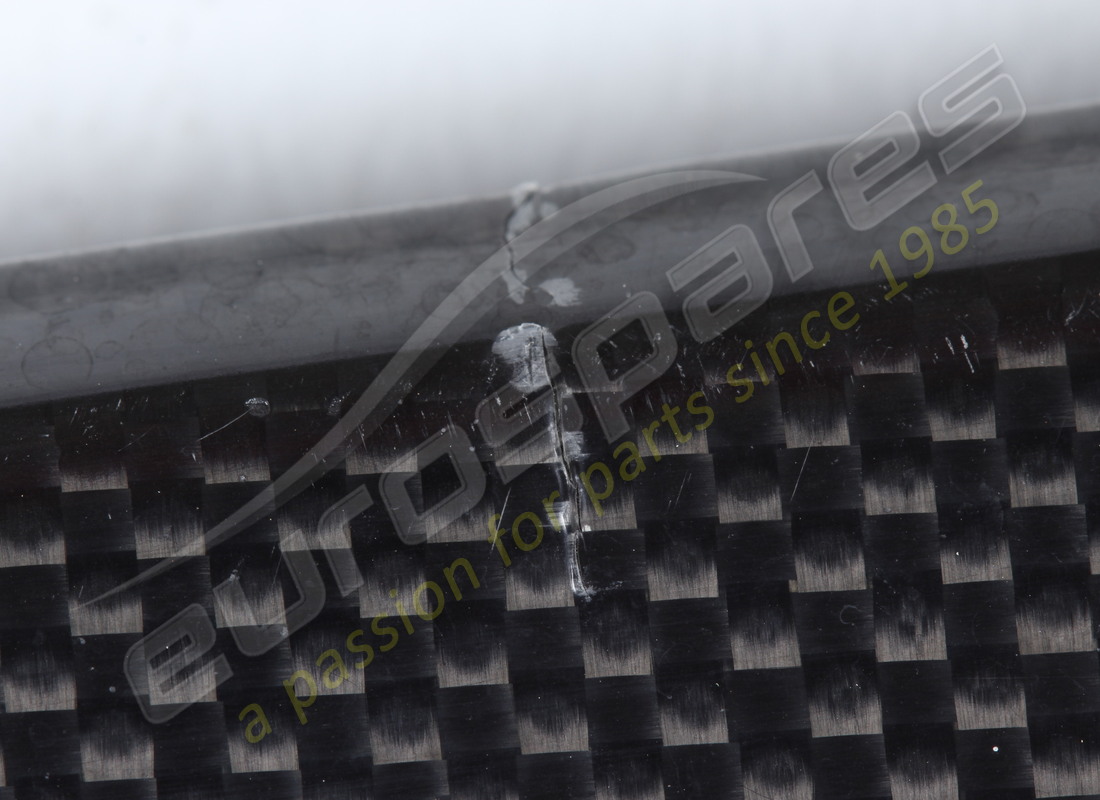 USATO FERRARI PANNELLO ANTERIORE DX - PANNELLO IN CARBONIO. NUMERO PARTE 68600800 (14) usato ferrari pannello anteriore dx - pannello in carbonio. numero parte 68600800 (14)