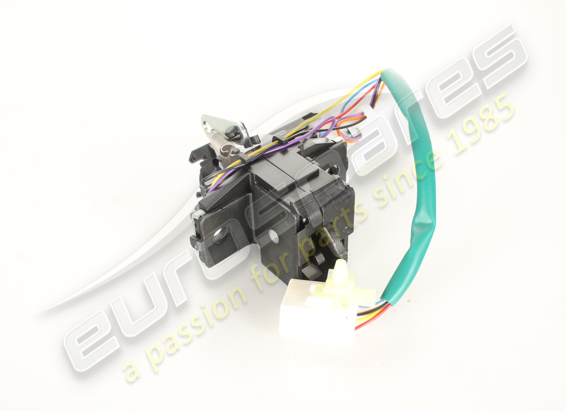 NUOVO Maserati SERRATURA COFANO BAGAGLIAIO . NUMERO PARTE 67826200 (1)