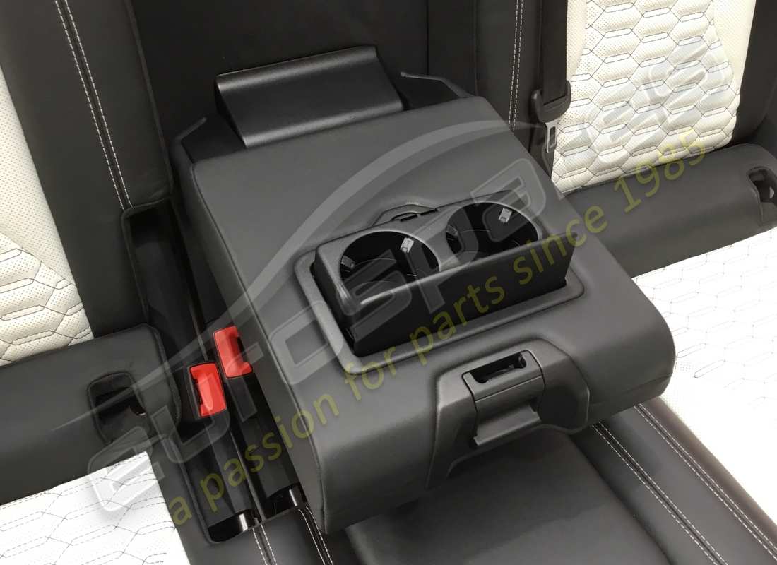 set di sedili completo usato eurospares urus. numero parte eap1227394 (17)