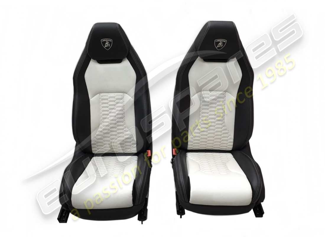 set di sedili completo usato eurospares urus. numero parte eap1227394 (2)