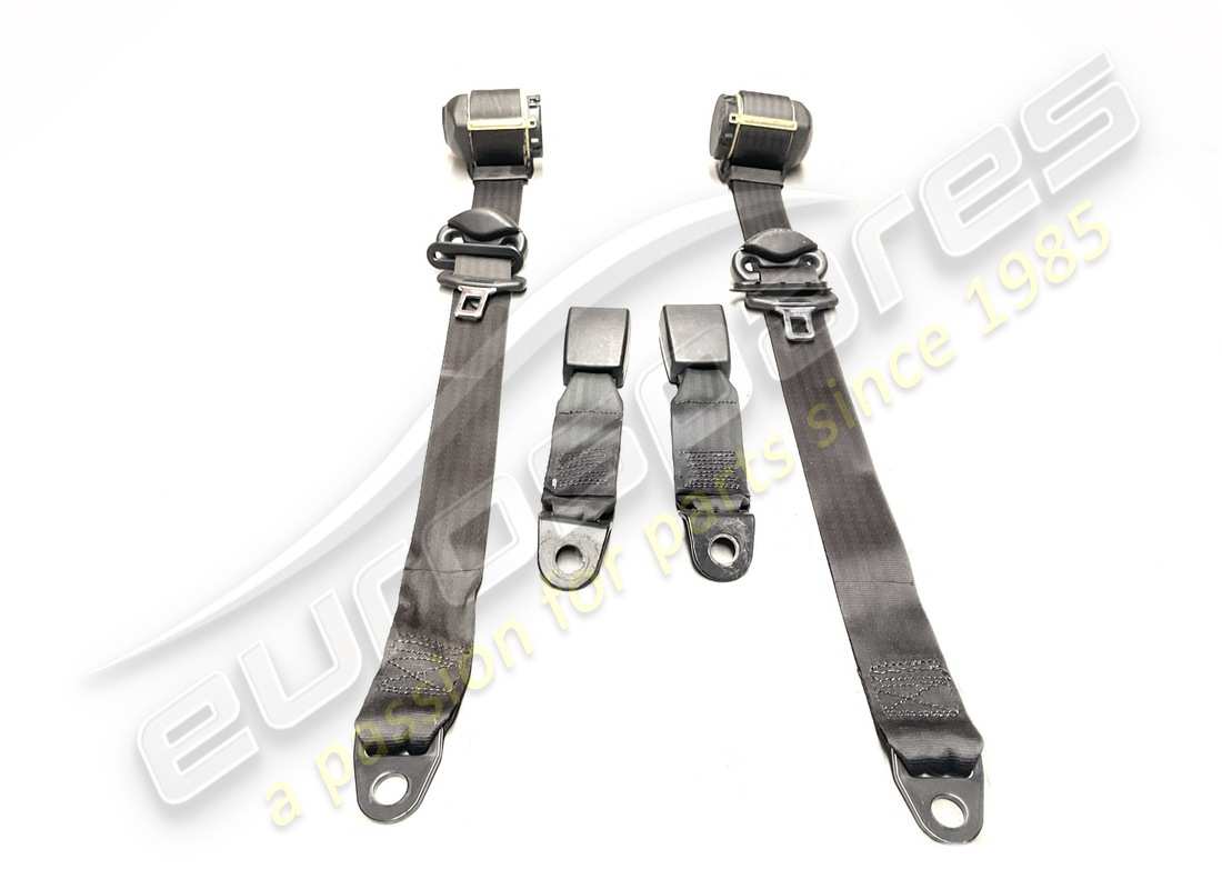 USATO Maserati KIT CINTURE DI SICUREZZA POSTERIORI M338A . NUMERO PARTE 388150018 (1)