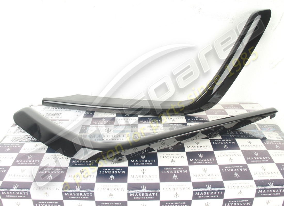nuove maserati modanatura paraurti. numero parte 673008253 (1)