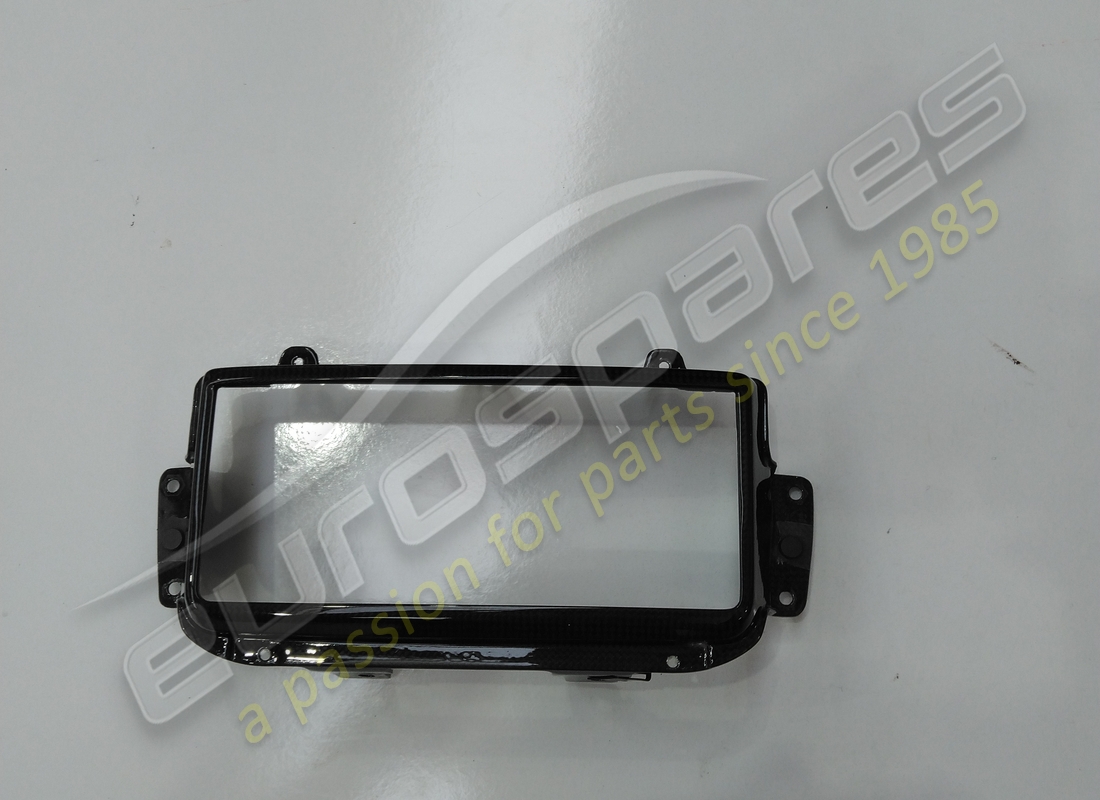 Ferrari COSMETICO NIT BEZEL USATO . NUMERO PARTE 86295900 (1)