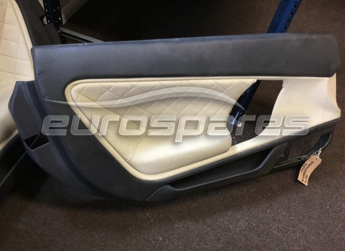 pannello di rivestimento della porta lamborghini usato. numero parte 401867105g (1)
