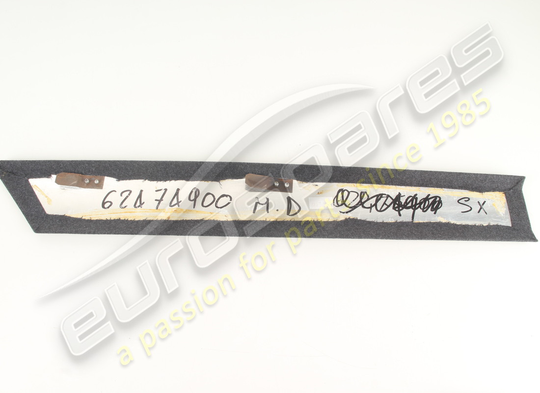 nuova ferrari modanatura sx. numero parte 62474900 (2)