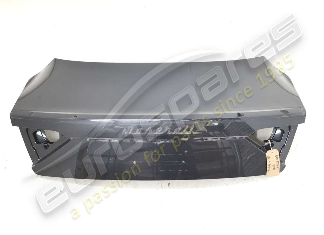 usato maserati cofano posteriore predisposto di fori per spoiler removibile. numero parte 82083300 (3)