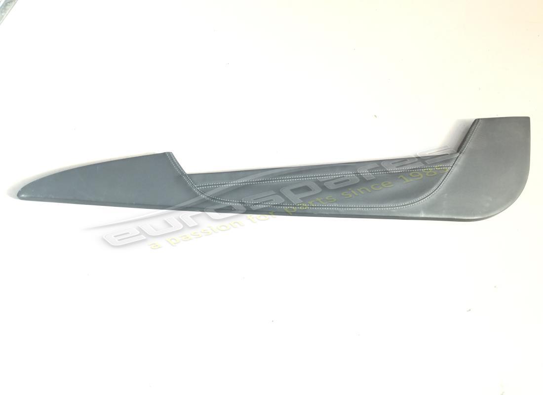 USATO Ferrari PANNELLO ESTERNO DELLA PORTA DX PO . NUMERO PARTE 83701100 (1)
