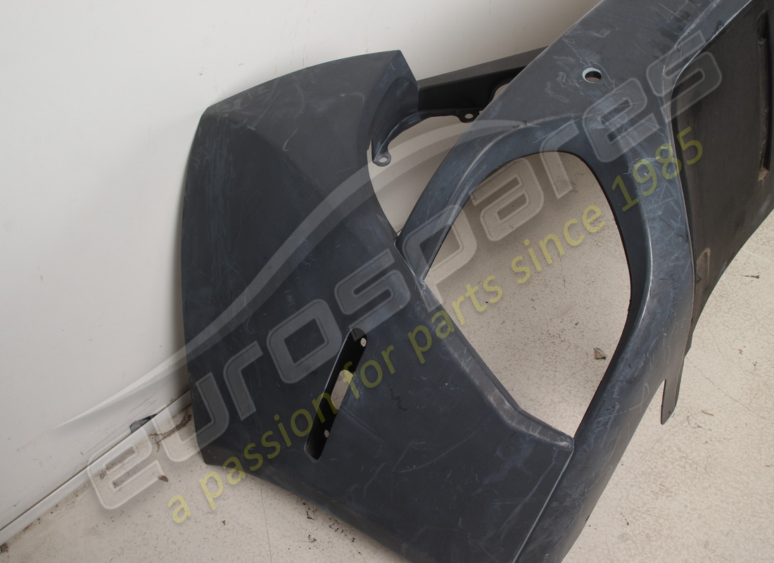 nuovo (altro) ferrari paraurti posteriore. numero parte 82433510 (13)