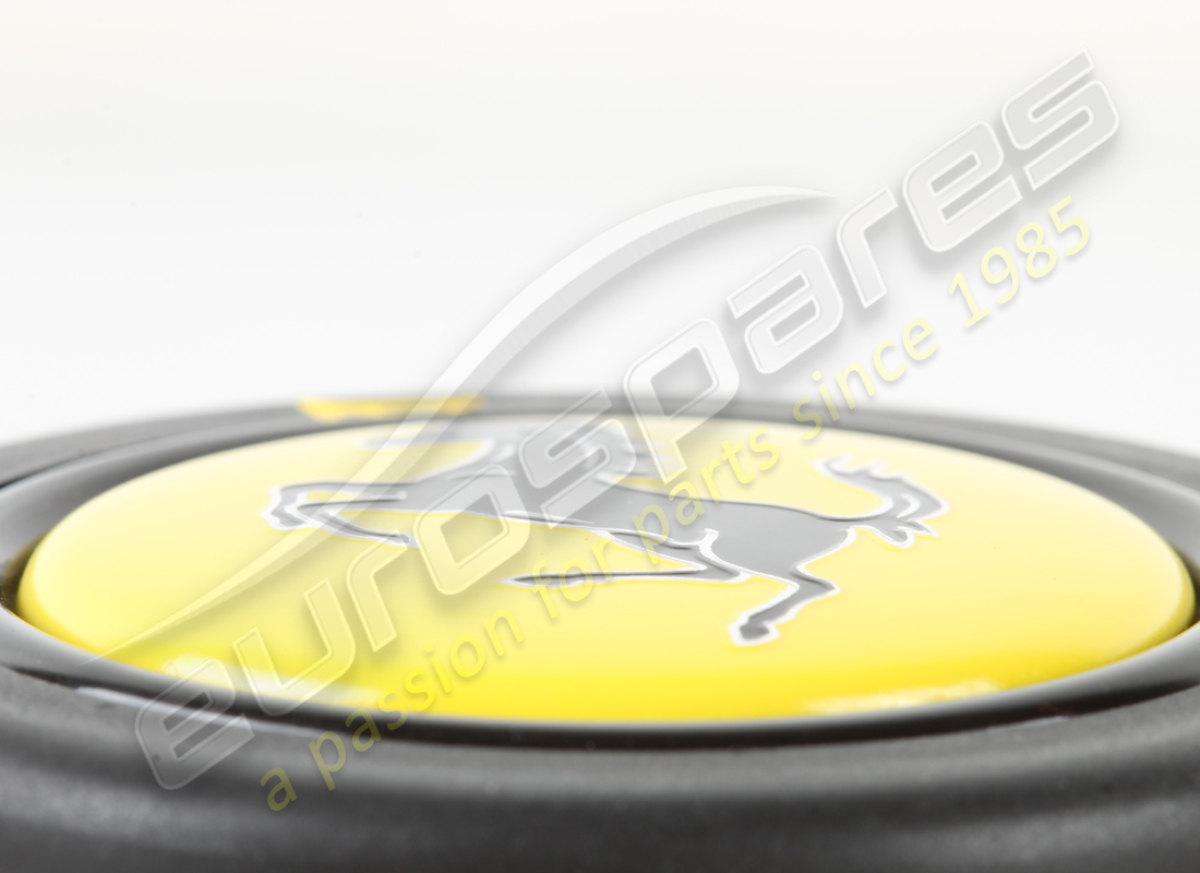 NUOVO PULSANTE CLACSON FERRARI (DUE TERMINALI). NUMERO PARTE 137819 (4) nuovo pulsante clacson ferrari (due terminali). numero parte 137819 (4)