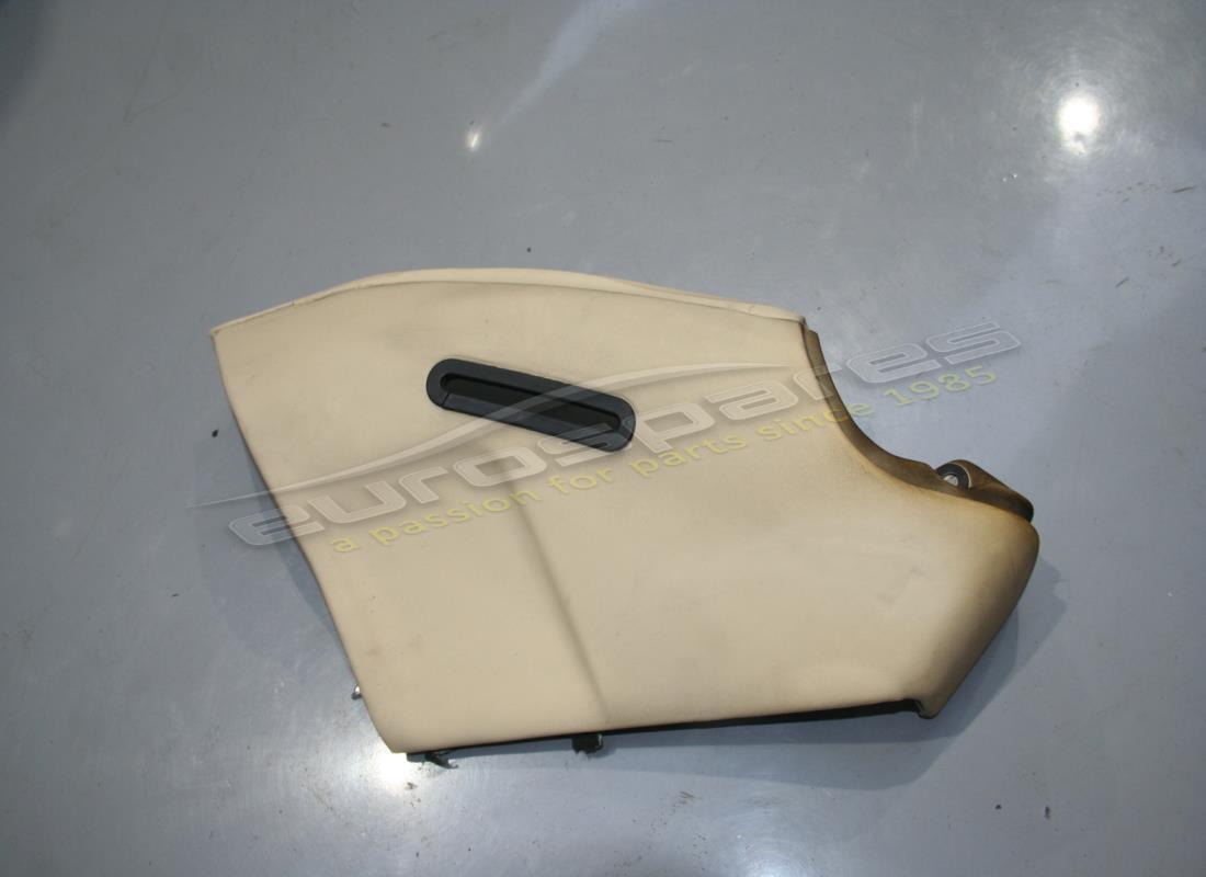 USATO Ferrari RIVESTIMENTO LATERALE SUPERIORE DESTRO . NUMERO PARTE 843304.. (1)