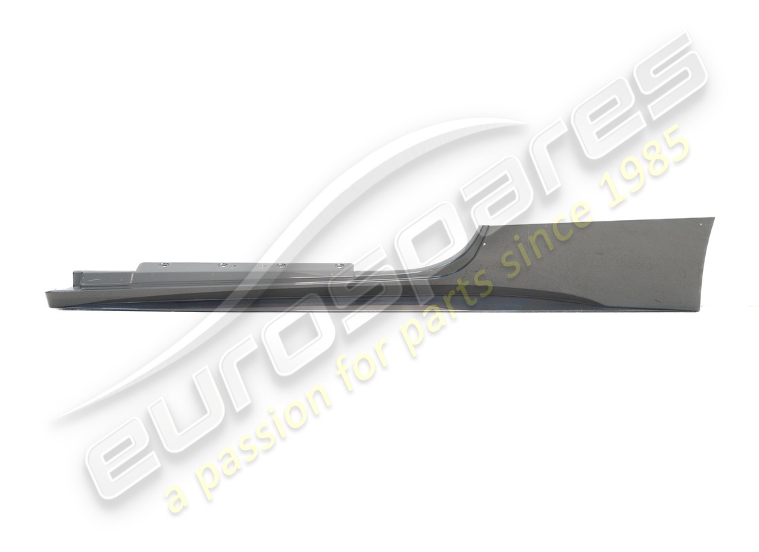 NUOVO (ALTRO) Ferrari RIVESTIMENTO SOTTOPORTA SX . NUMERO PARTE 83261500 (1)