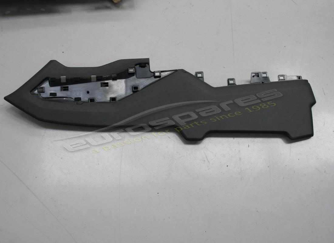 PANNELLO DI RIVESTIMENTO LATERALE Lamborghini USATO. NUMERO PARTE 4ML863303FQG8 (1)