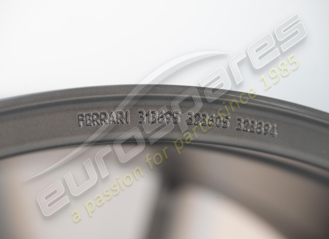 nuova ruota anteriore ferrari. numero parte 313695 (4)