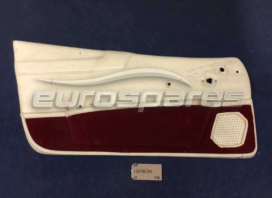 RIVESTIMENTO DEL PANNELLO DELLA PORTA SX USATO Ferrari. NUMERO PARTE 60746700 (1)