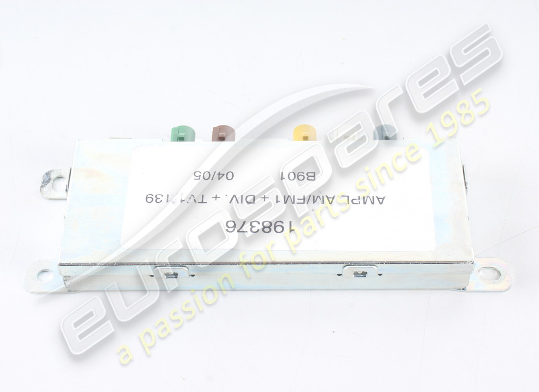 NUOVA MASERATI AMPLIFICAZIONE. PER ANTENNA RADIO/TV+ SUBACQUEI. NUMERO PARTE 198376 (2) nuova maserati amplificazione. per antenna radio/tv+ subacquei. numero parte 198376 (2)