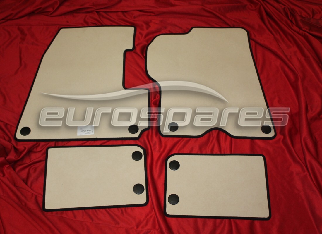 NUOVO (ALTRO) Ferrari TAPPETO RIMOVIBILE LATO GUIDATORE COMPLETO . NUMERO PARTE 836406.. (1)
