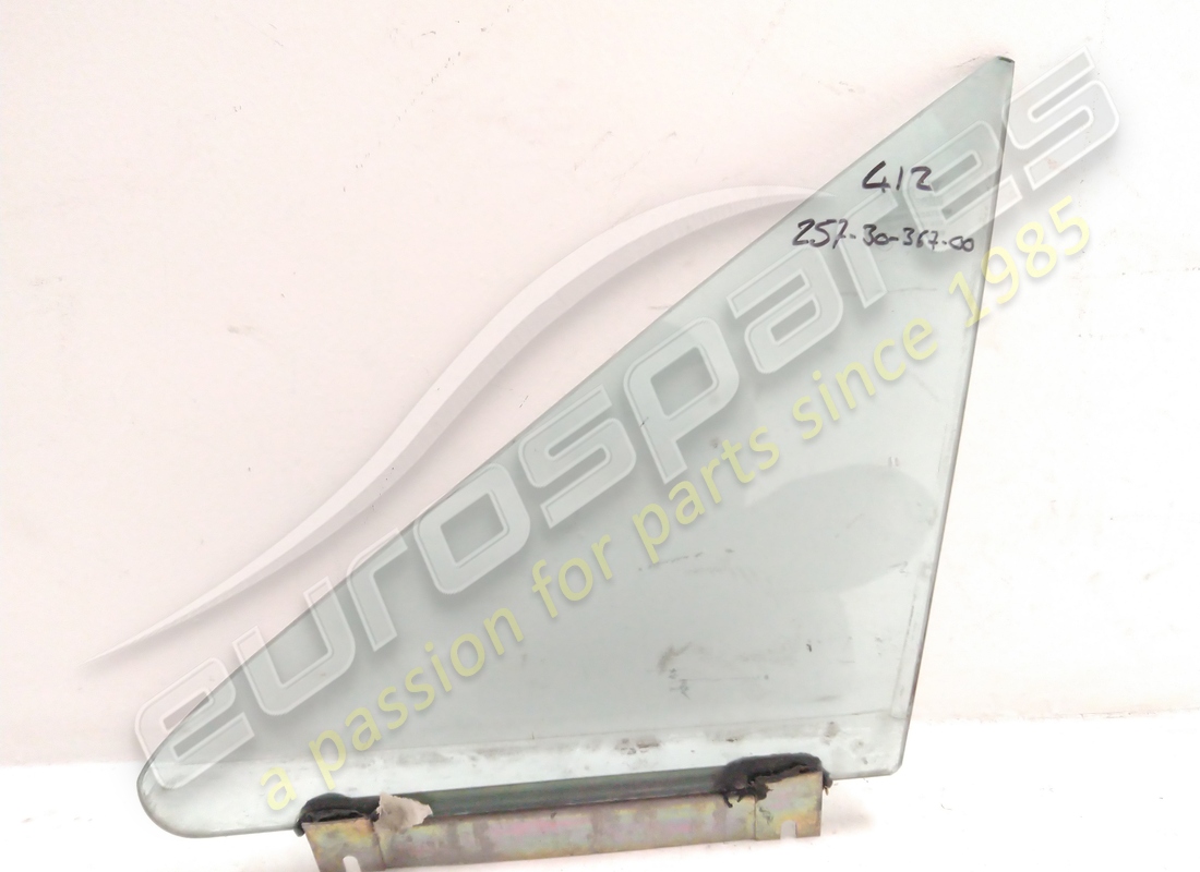 USATO Ferrari DEFLETTORE IN BRONZO SX. NUMERO PARTE 2573036700 (1)