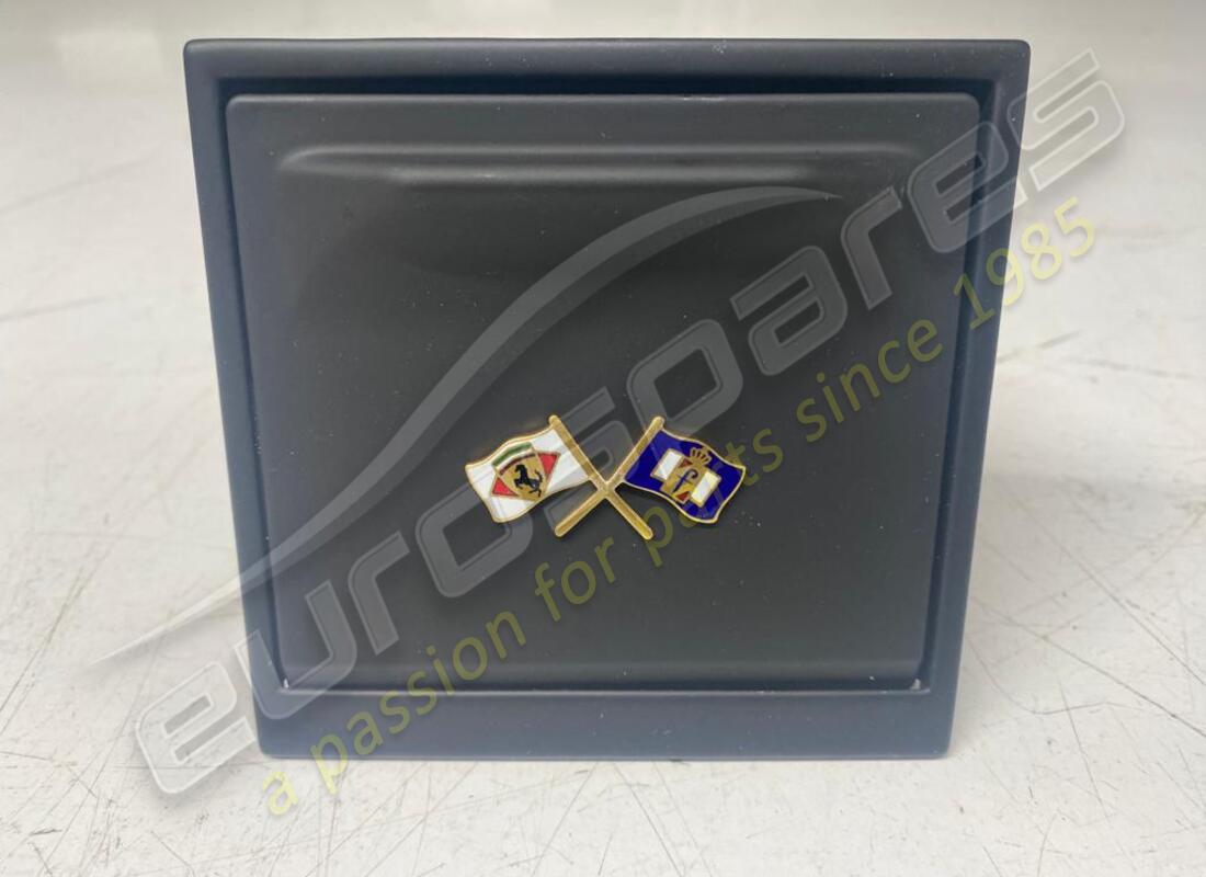 nuovo posacenere ferrari. numero parte 67505800 (1)
