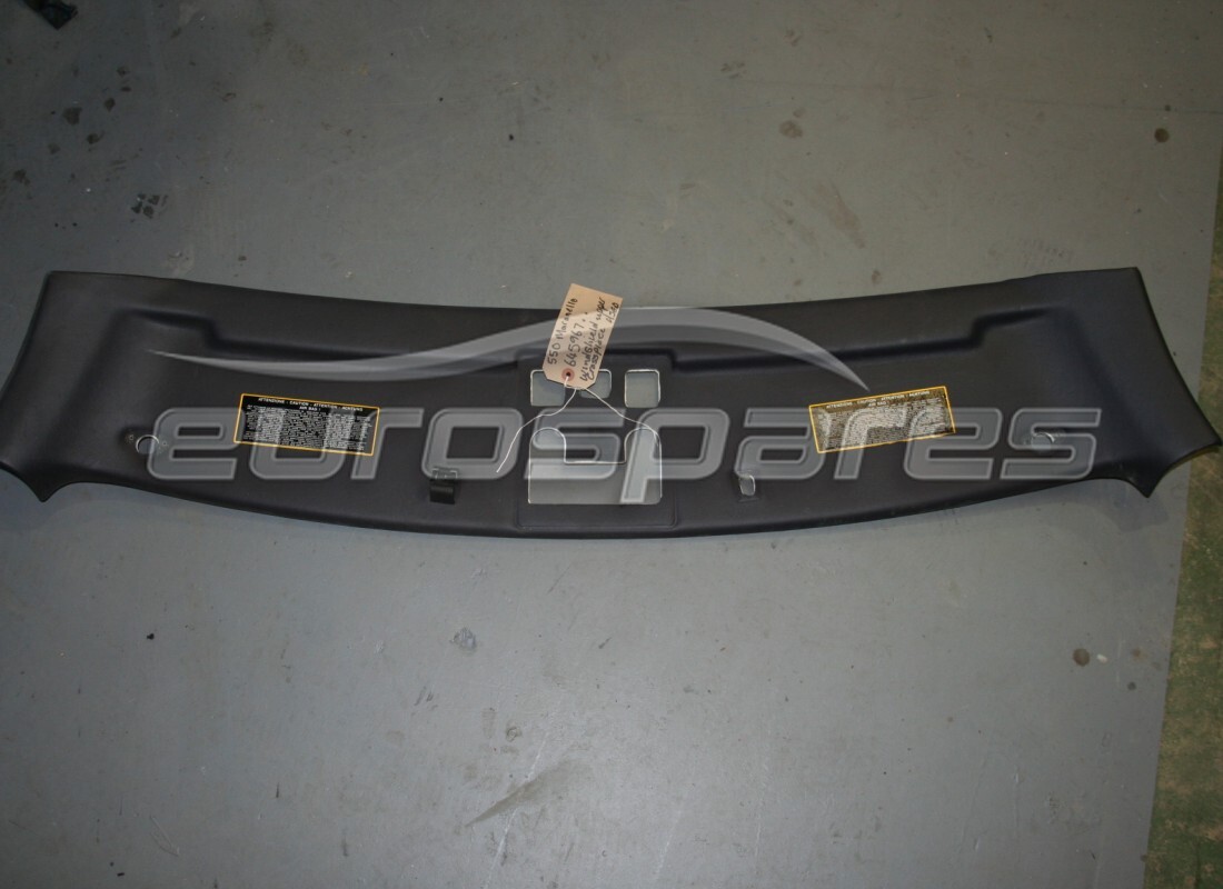 RIVESTIMENTO TRAVERSA SUPERIORE PARABREZZA Ferrari USATO. NUMERO PARTE 645967.. (1)