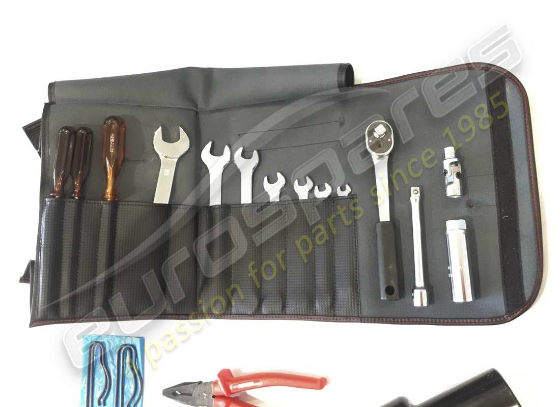 nuovo ferrari kit attrezzi completo. numero parte 138669 (3)