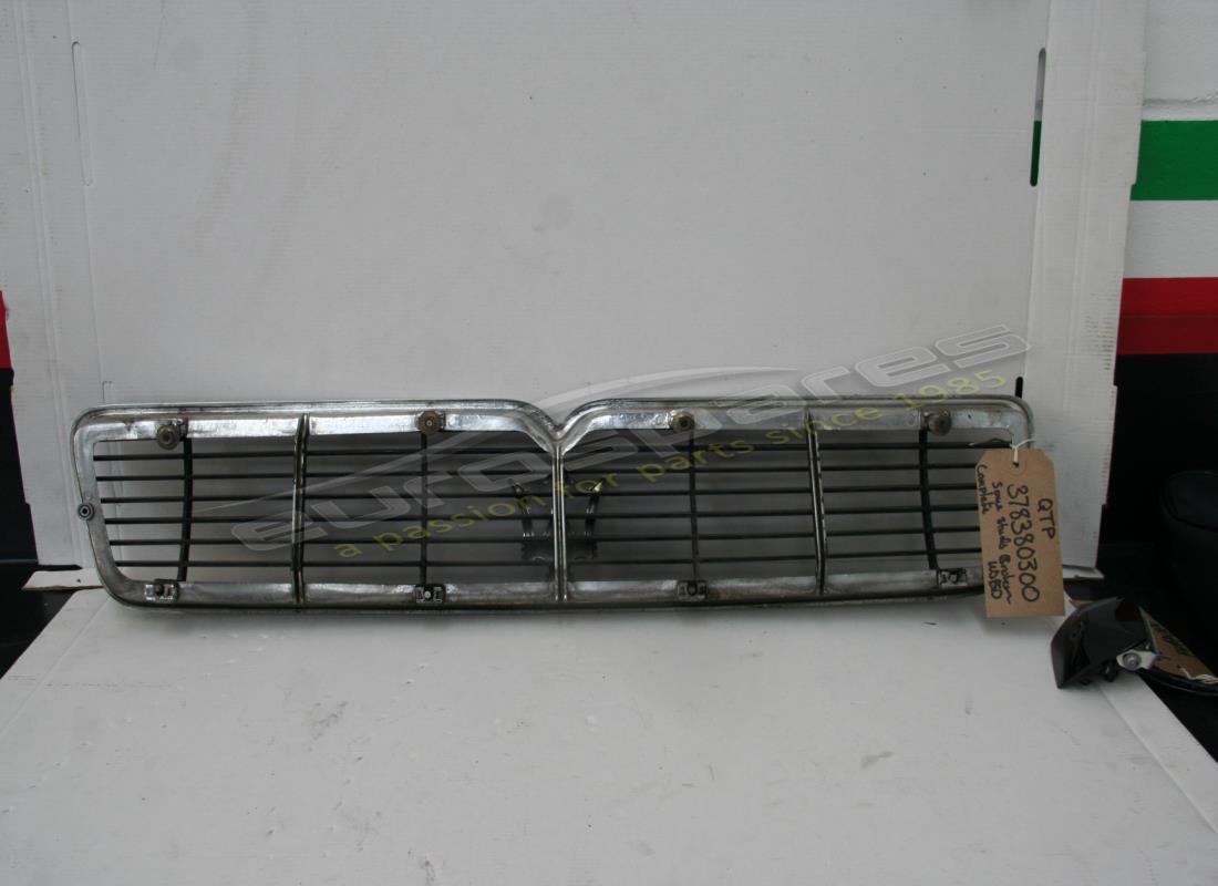 USATO Maserati COFANO MOTORE COMPLETO RADIATORE G . NUMERO PARTE 378380300 (1)