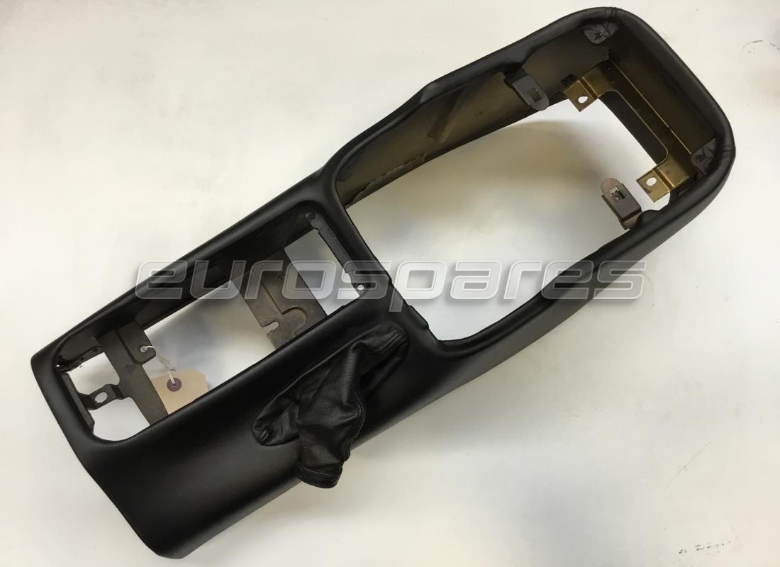 USATA Maserati CONSOLE COMPLETA COPERTURA TUNNEL . NUMERO PARTE 667723.. (1)