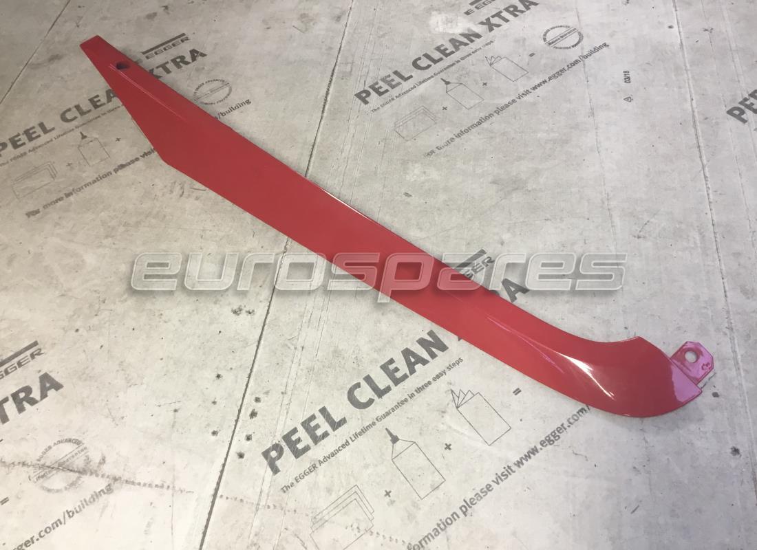 STAMPAGGIO IN GOMMA DESTRA USATO Ferrari . NUMERO PARTE 60578200 (1)