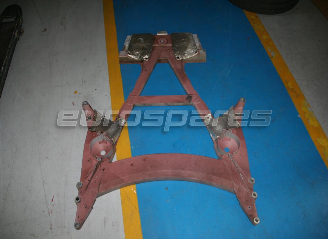 TELAIO MOTORE Ferrari USATO. NUMERO PARTE 265529 (1)