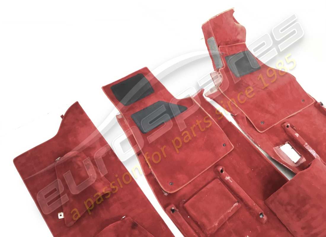 set eurospares pannelli interni e tappeti usati (rosso bordeaux). numero parte eap1226104 (4)