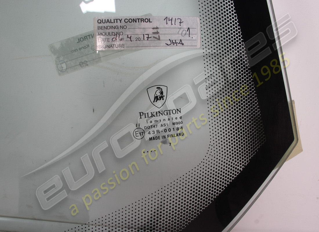 nuovo parabrezza lamborghini. numero parte 009915106 (2)