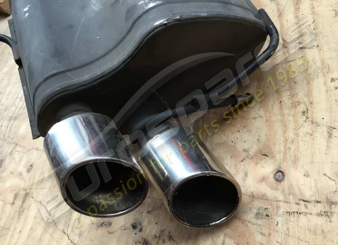 maserati silenziatore posteriore dx usato. numero parte 237723 (4)