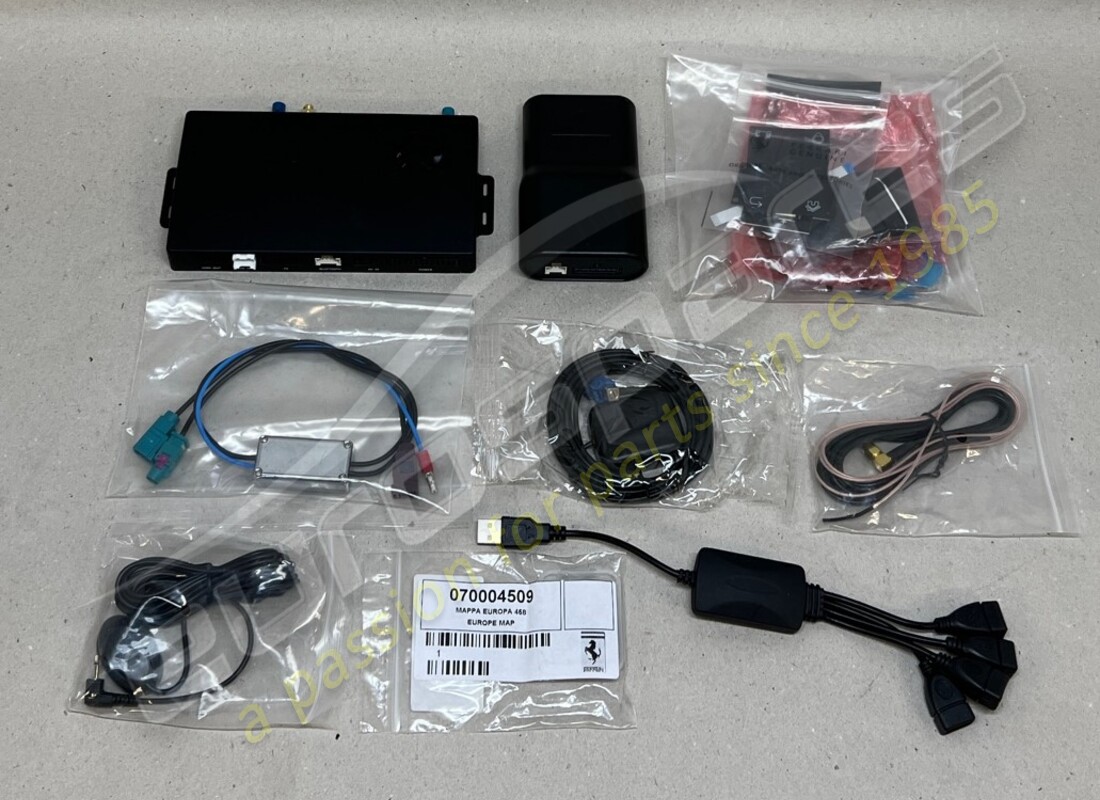 nuovo ferrari kit infotainment. numero parte 70004508 (2)