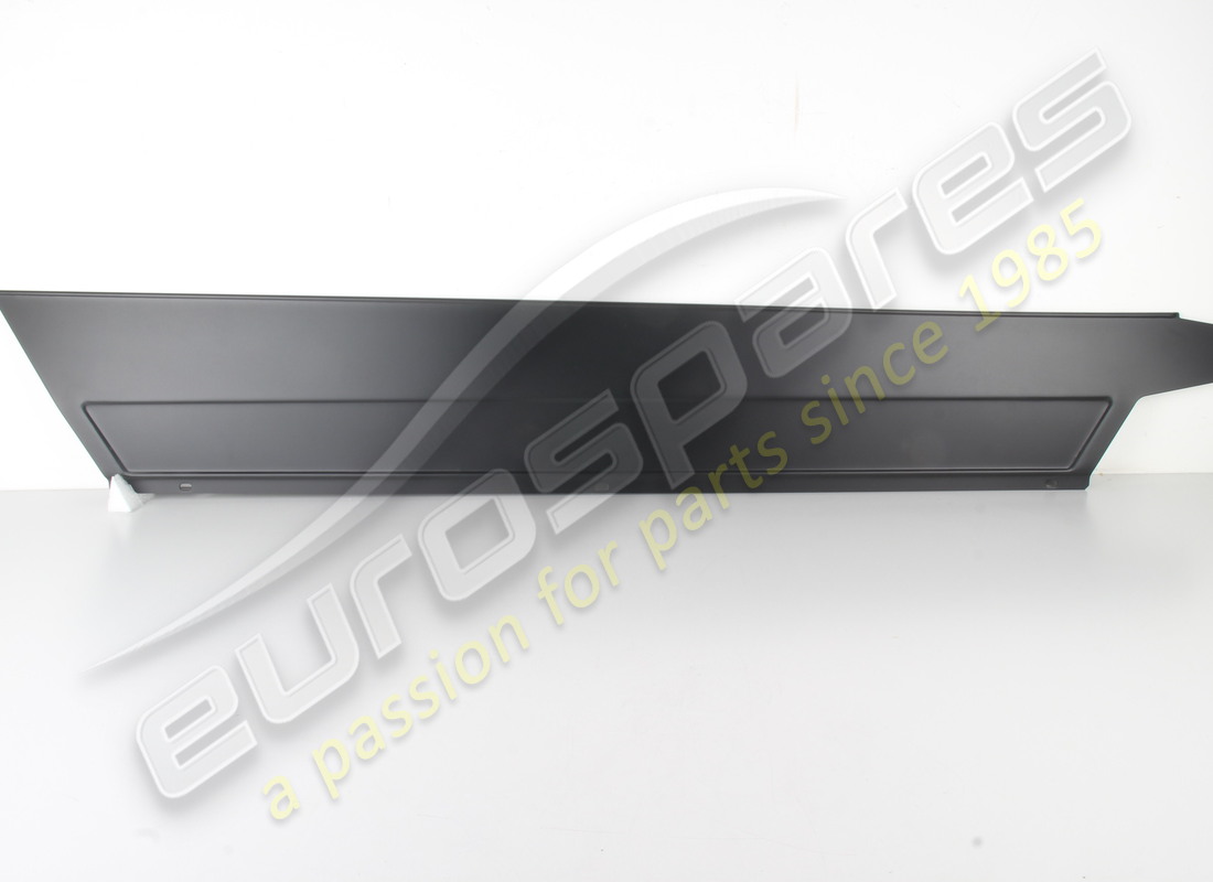 nuova ferrari pedana sx. numero parte 64119300 (1)