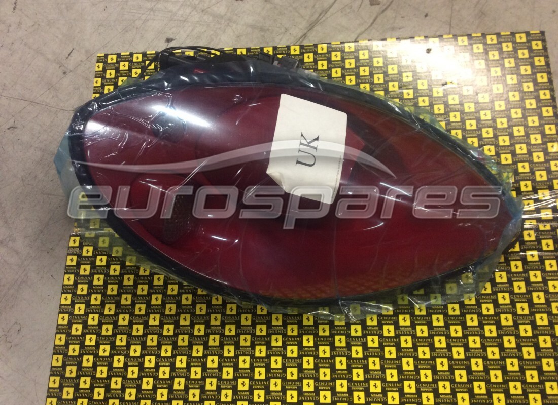 nuovo ferrari faro destro rosso corsa rhd numero parte 72149569 (1)