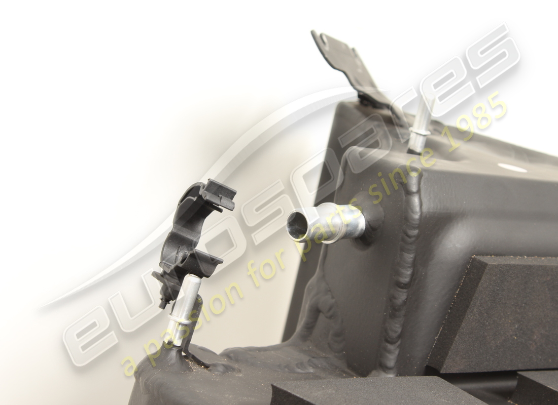 serbatoio carburante sx usato ferrari con tappi e vernice e ammortizzatori di vibrazioni. numero parte 326607 (2)