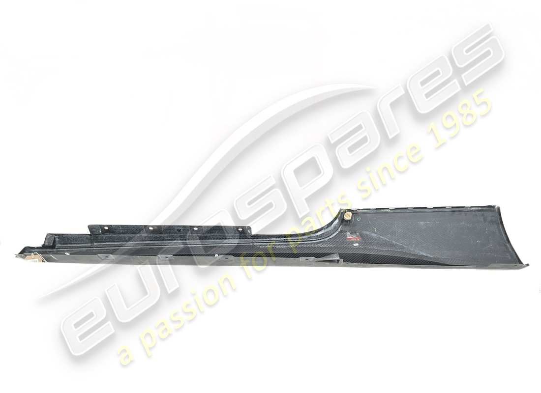 nuovo ferrari rivestimento sottoporta dx. numero parte 83261200 (2)