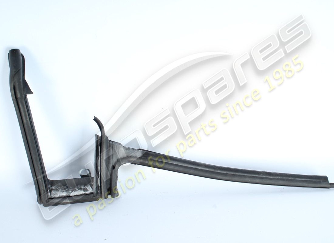 USATA Ferrari GUARNIZIONE PERIMETRALE PORTA DX . NUMERO PARTE 84163310 (1)