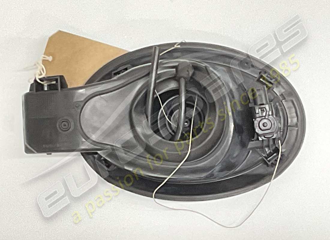piastra di montaggio riempimento carburante maserati usata. numero parte 670009376 (3)