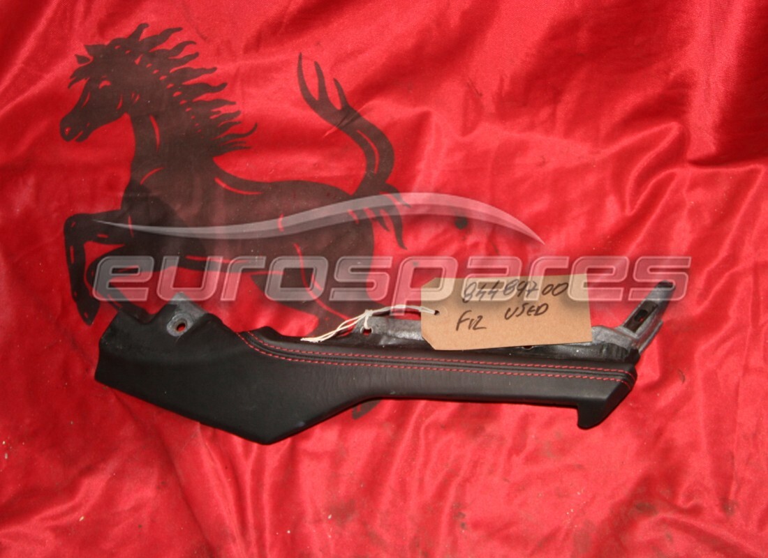 USATO Ferrari RIVESTIMENTO PRESA ARIA LATERALE SINISTRA . NUMERO PARTE 84489700 (1)