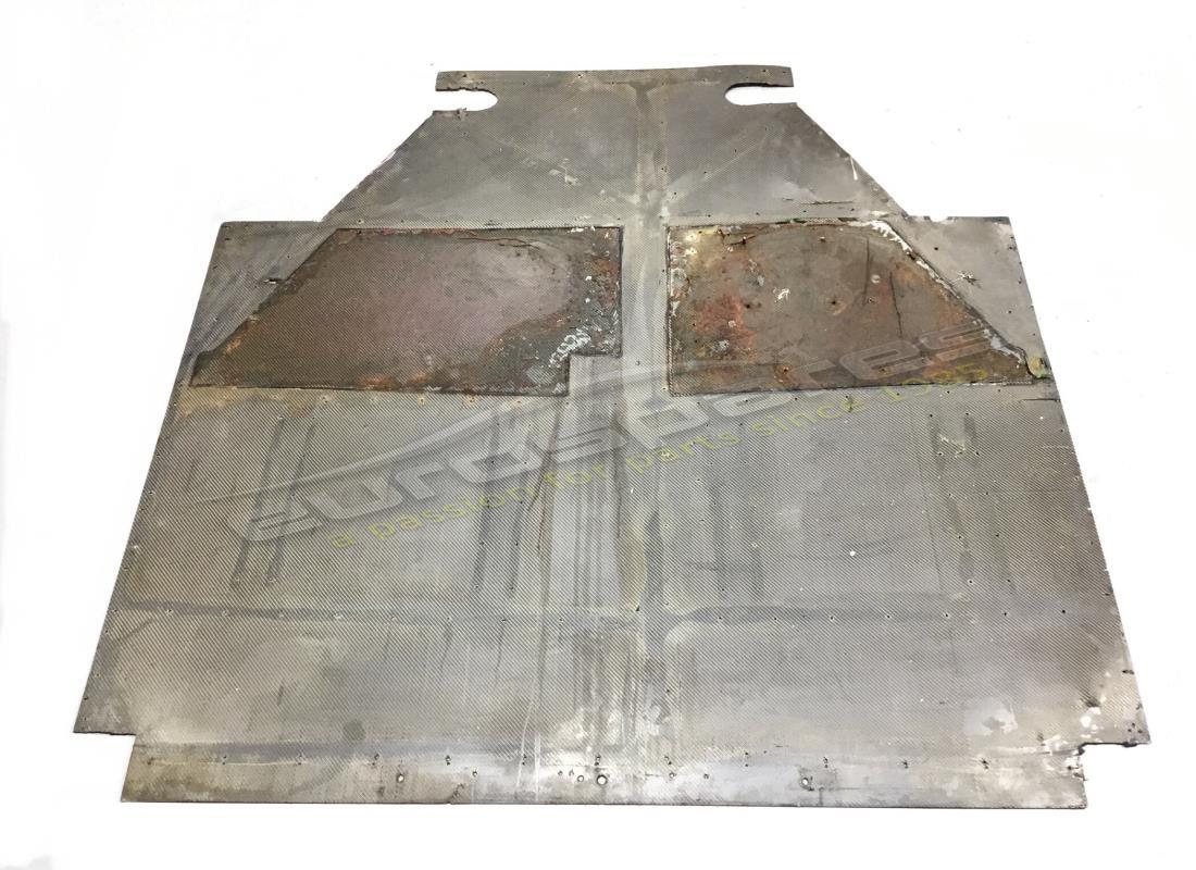 PANNELLO PAVIMENTO Ferrari USATO . NUMERO PARTE 62383600 (1)