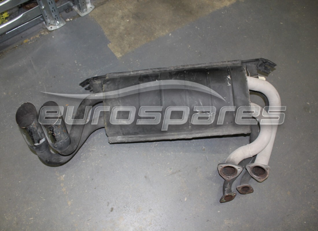 Ferrari 512BB+I SILENZIATORE PRINCIPALE INFERIORE USATO NUMERO PARTE 109126 (1)